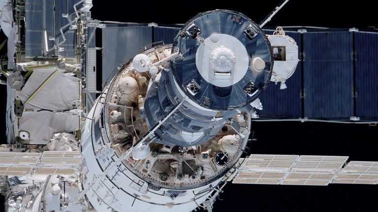 Системата за подаване на кислород в руската част на МКС отказа