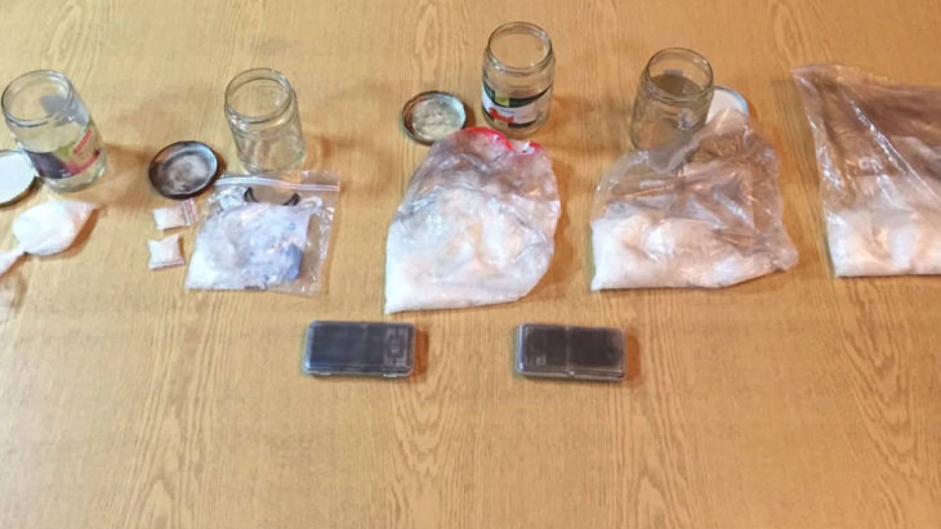 Арестуваха служител на траурна агенция с близо 1 кг кокаин