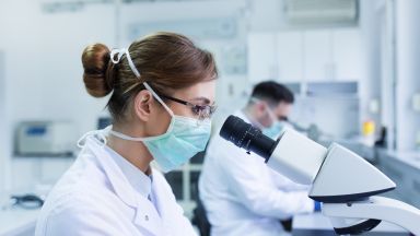 България е на челни позиции по навлизане на жените в науката и технологиите