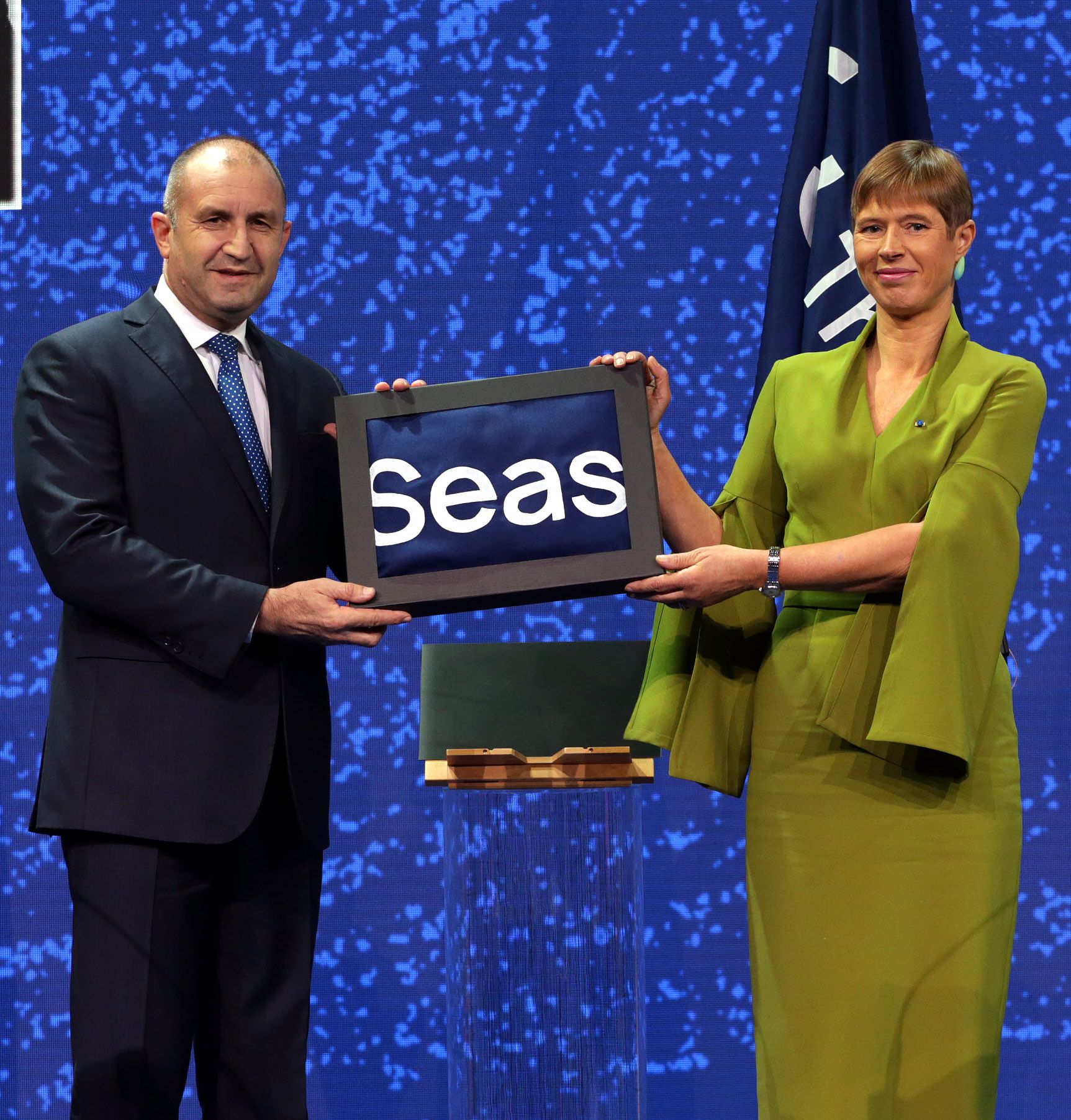Вчера Румен Радев пое домакинството на инициативата "Три морета" от естонския президент Керсти Калюлайд