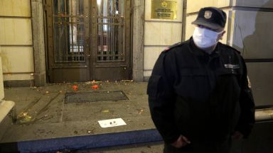 За 103 та поредна вечер протестиращи поискаха оставката на премиера и