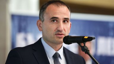 Началникът на очната клиника в Александровска болница доц Александър Оскар