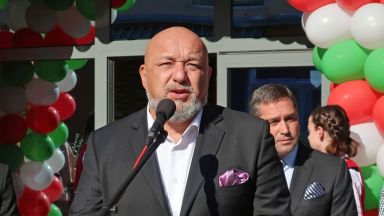 Министър Кралев нападна Дерменджиев: Селекцията му е спорна