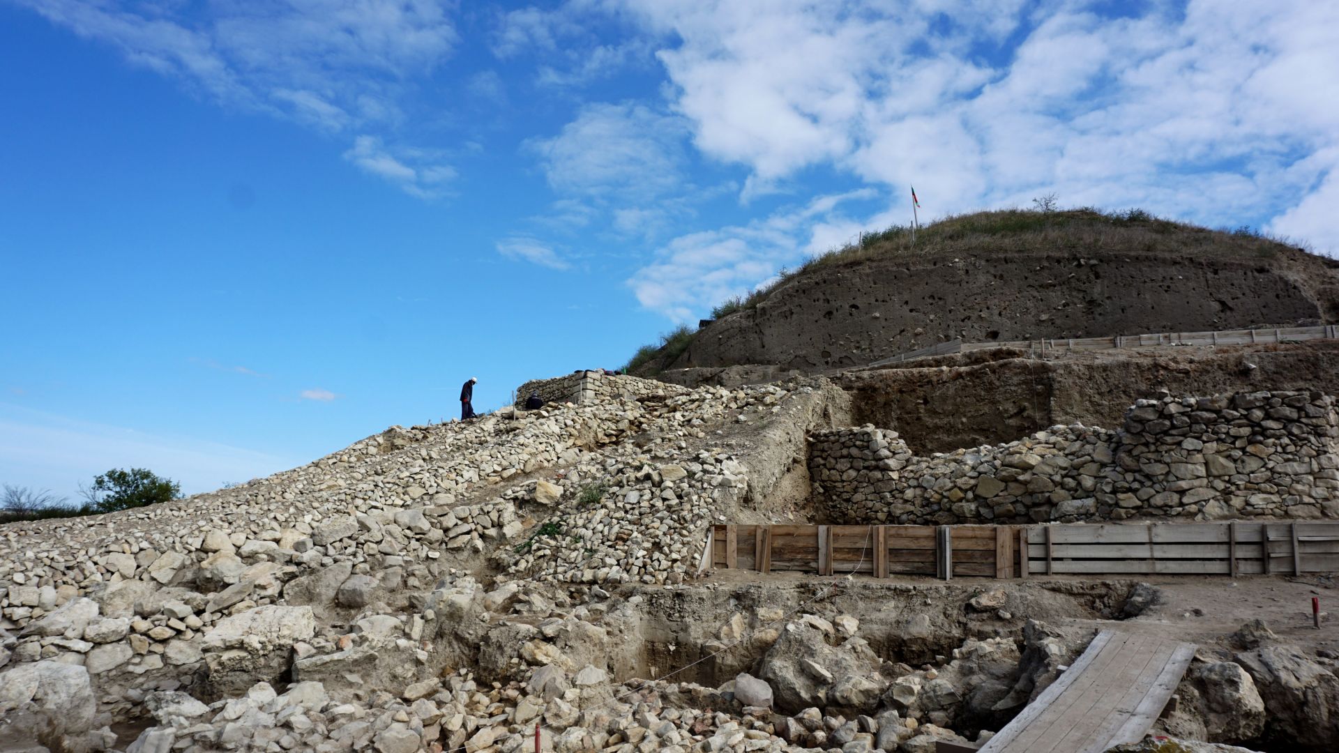 Солницата край Провадия: Възстановиха част от най-старата каменна отбранителна стена в Европа 