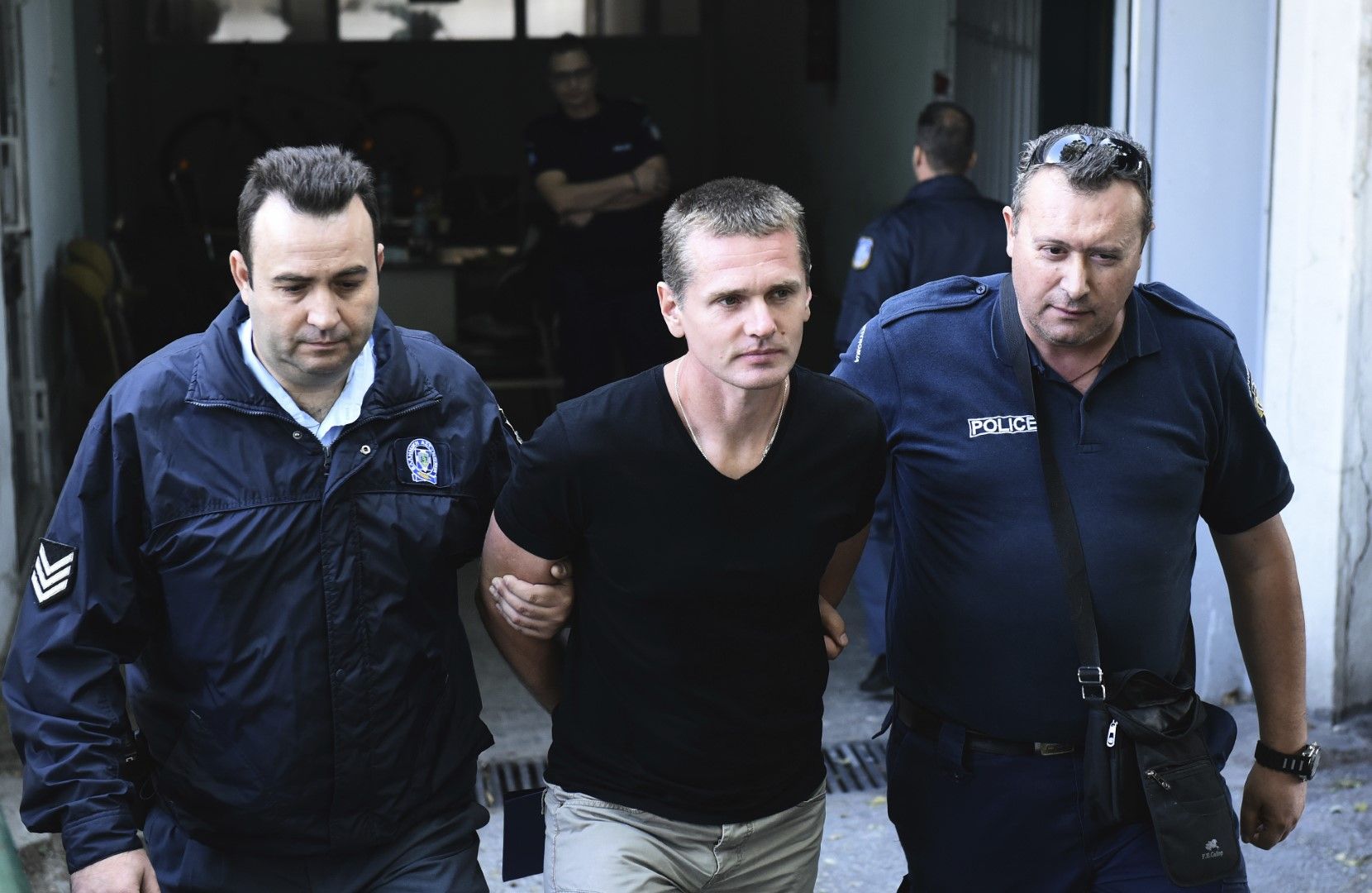 Александър Винник беше задържан от гръцката полиция в Солун на 4 октомври 2017 г.