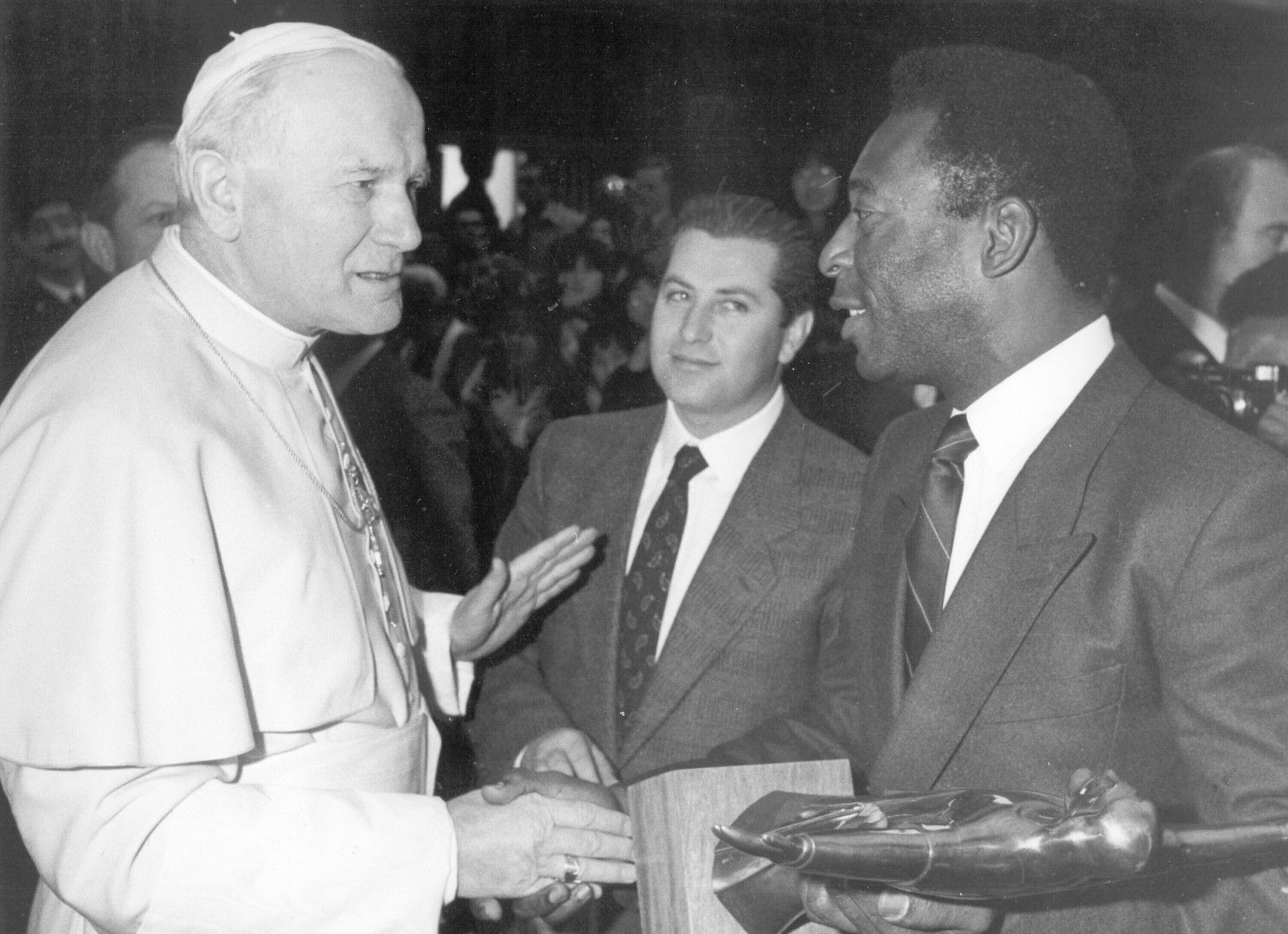 1987 г. - Пеле на посещение при папа Йоан Павел II