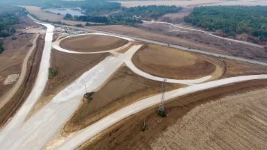 Напредва строителството на АМ Хемус в участъка между Боаза и