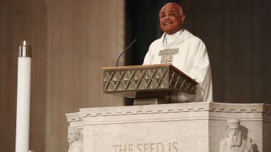 Папа Франциск номинира днес 13 нови кардинали Сред тях е