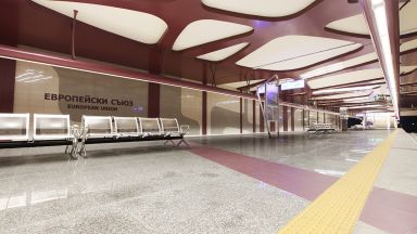 Полицай удари 16 годишен младеж в София след скандал заради липса