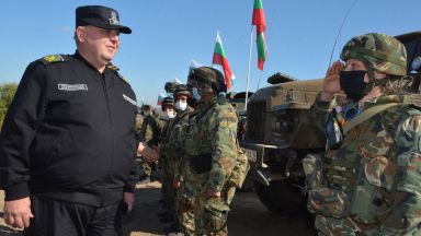 Вицепремиерът и военен министър Красимир Каракачанов направи празничното обръщениекъм всички