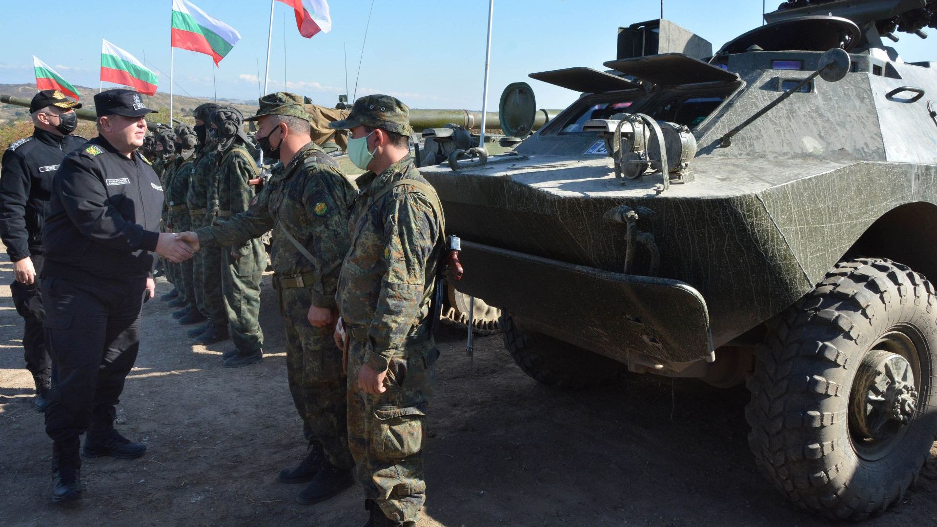 Каракачанов обяви още 27 длъжности за Съвместното командване на специалните операции 