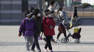 Живеем нормално просто носим маски така Йордана Стоянова описва