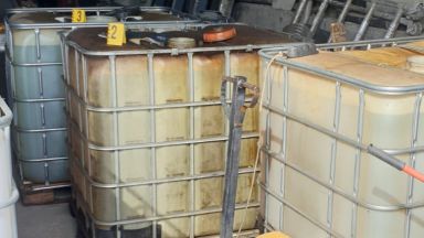 Голямо количество дизелово гориво без документи за произход и платен