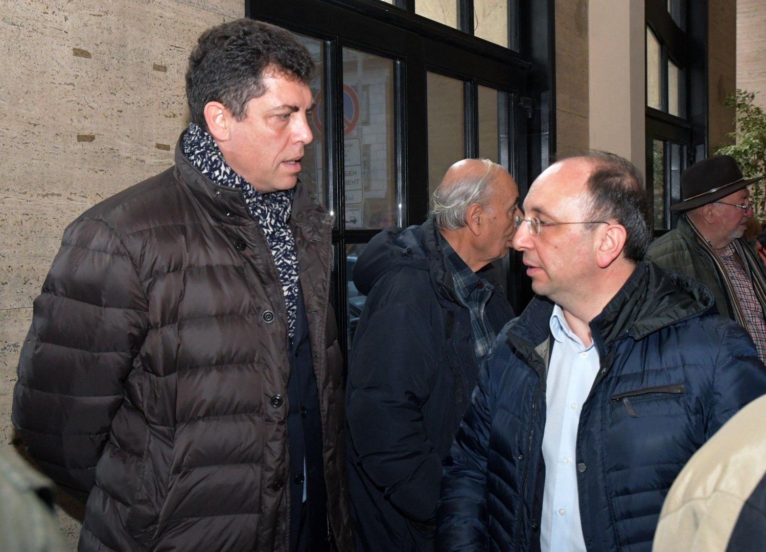Милен Велчев (в ляво) заедно с бившият министър на икономиката Николай Василев
