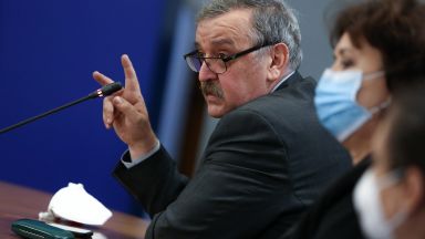 Всеки пети болен от грип получава усложнение Това каза проф Тодор