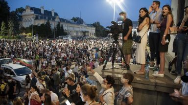 Директорът на Пирогов проф Асен Балтов приветства прекратяването на масовия
