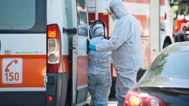 Самотно живеещ 55 годишен бургазлия се е самоубил около 03 00 ч