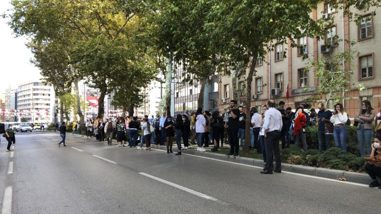 Земен трус с магнитуд 4,5 разтърси рано днес западния турски