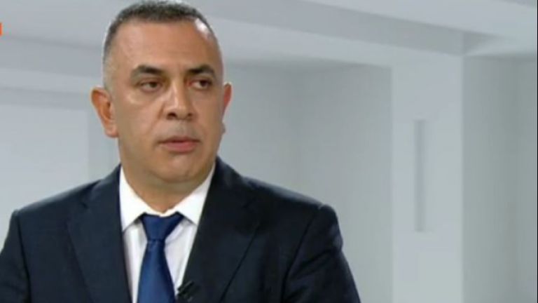 Кметът на Сливен е с положителен за COVID-19 тест. Информацията