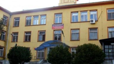 Нови акции и още разкрития за злоупотреби в болницата във