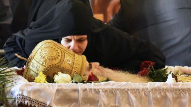 Въпреки призивите на Института за обществено здравеопазване и другите компетентни