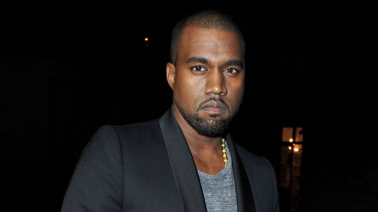 Музикален фестивал беше отменен, след като Великобритания отказа достъп на Кание Уест