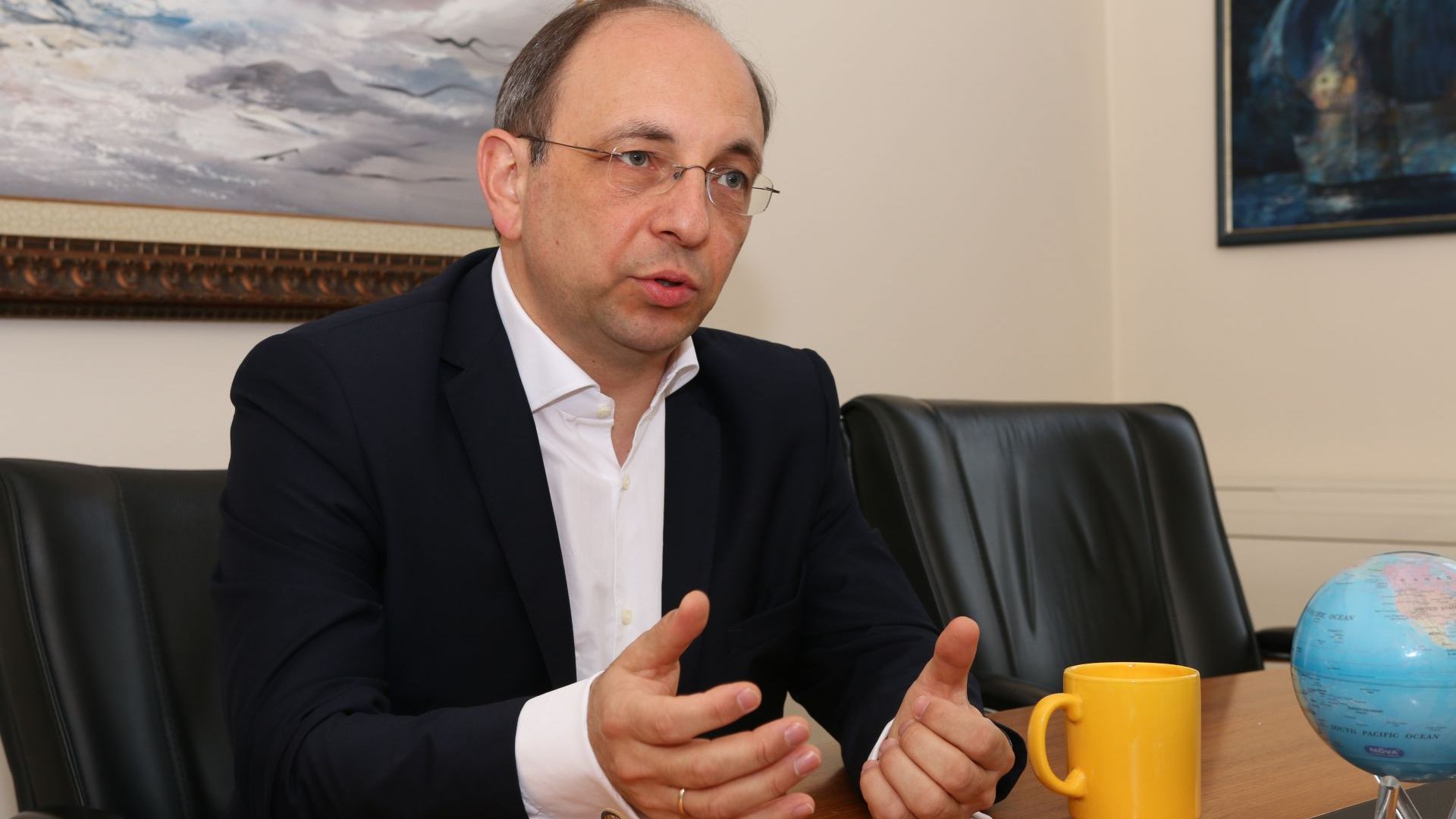 Николай Василев: Много българи нямат план Б - не се научиха да пестят
