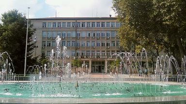 Адвокати от Варна се събраха на протест пред Окръжния съд