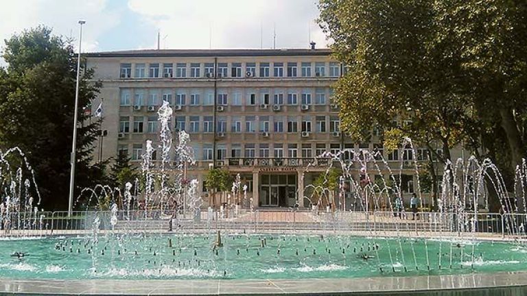 Адвокати от Варна се събраха на протест пред Окръжния съд