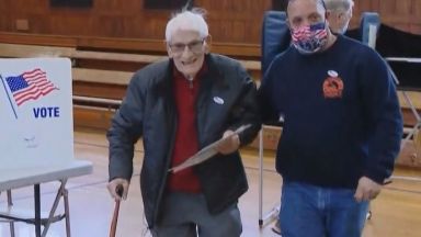 Американец на 104 години с гордост е подал гласа си