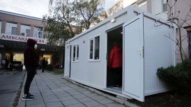 От днес трябва да има поставени мобилните пунктове тип