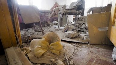 Боевете с азербайджанската армия край стратегическия град Степанакерт продължават Говорителка