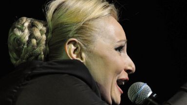 Коронавирусът почерни още едно семейство това на певицата Тони