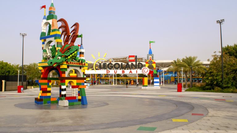 Шанхай ще построи най-големия в света тематичен парк на Лего