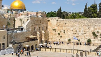 Археолози се натъкнаха на четири старинни монети от чисто злато