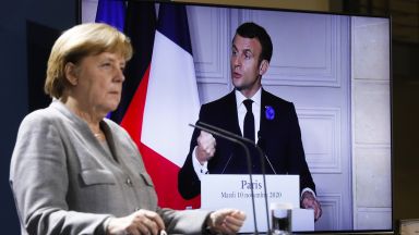 Германската канцлерка Ангела Меркел заяви че Европа трябва спешно да