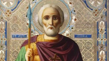 Свети Викентий е роден в Уеска Североизточна Испания Бил високообразован
