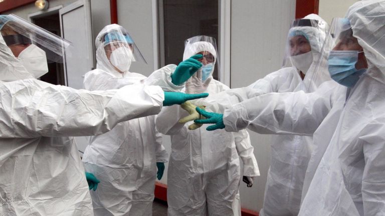 При лечението на COVID-19 aнтибиотиците не трябва да бъдат прилагани