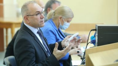 Директорът на Александровска болница проф Борис Богов все още не