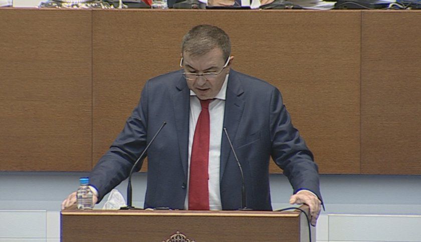 Костадин Ангелов обясни на депутатите, че разпространението на коронавируса ескалира