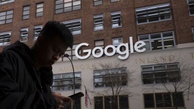 Служители на Google тайно основаха синдикат