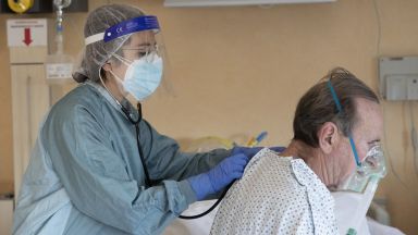 Едно дежурство на лекарка в отделение за коронавирус в Италия - от ранни зори до късен мрак
