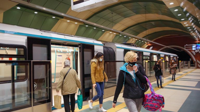 В събота и неделя няма да работи третата линия на