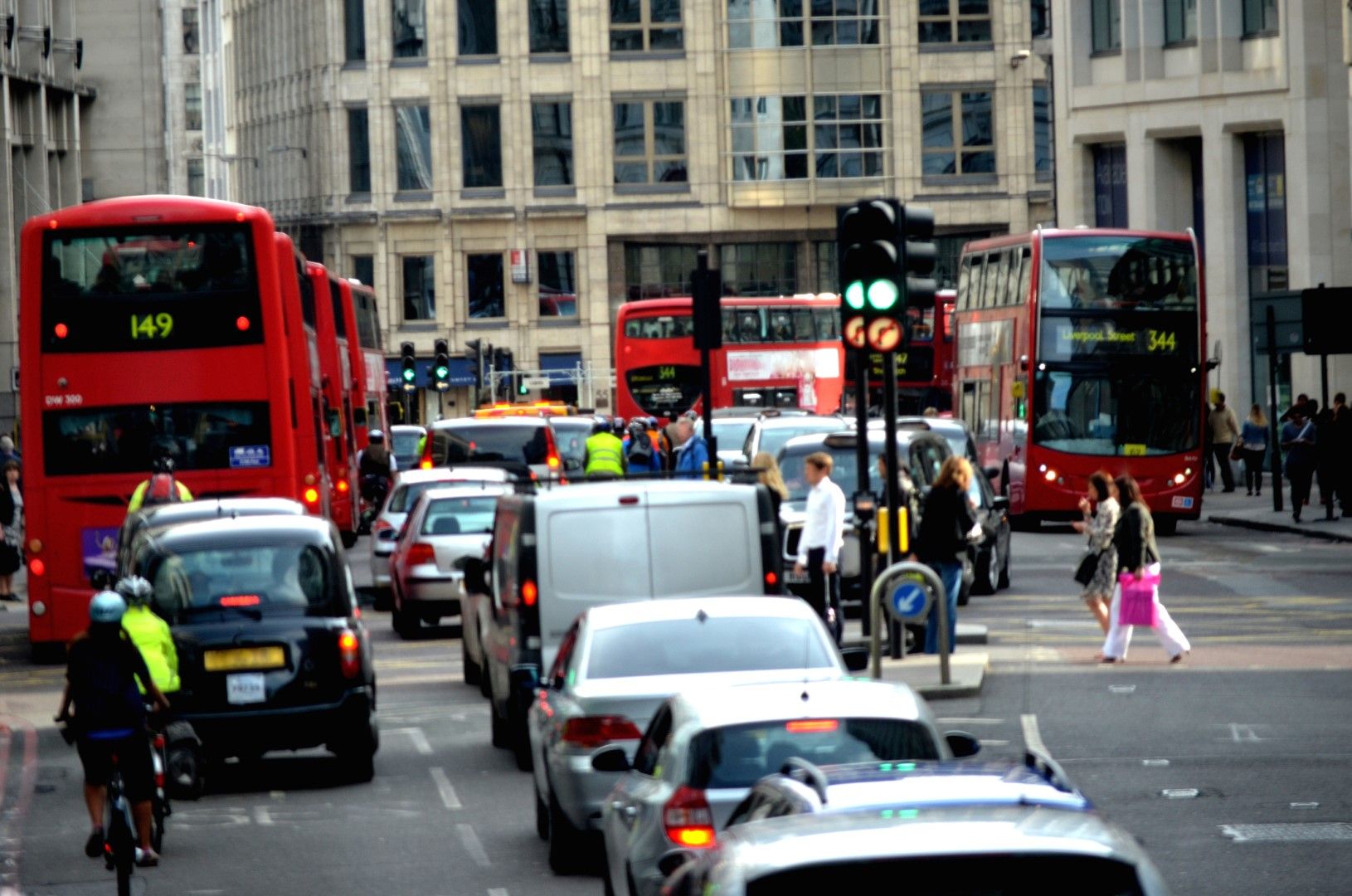 Ако влаковете спрат, трафикът в британските градове ще се усложни значително
