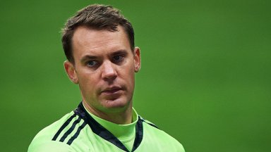 Таксиметров шофьор е разочарован от "стиснатия" Мануел Нойер