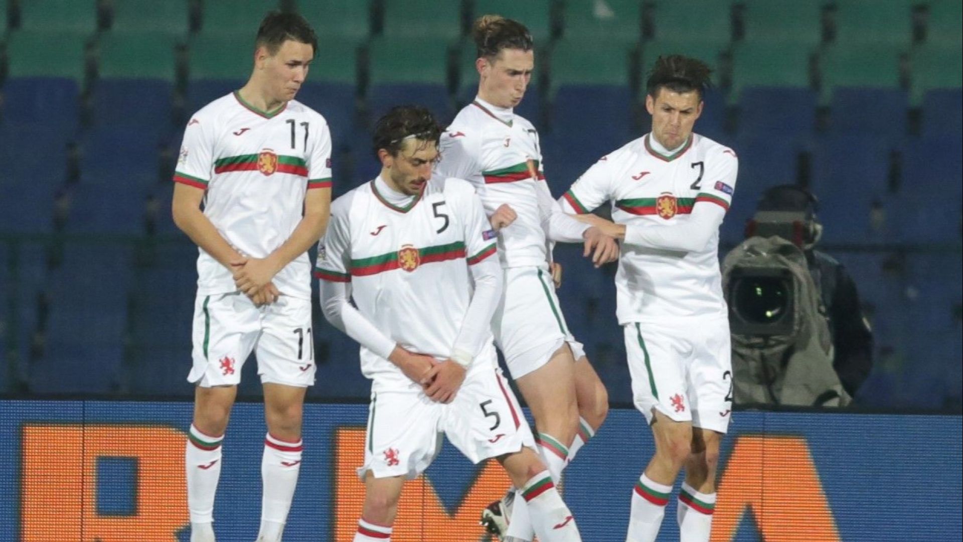 Свободното падане на България в ранглистата на ФИФА продължава