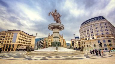 Външният министър на Северна Македония: Да върнем доверието в Договора с България