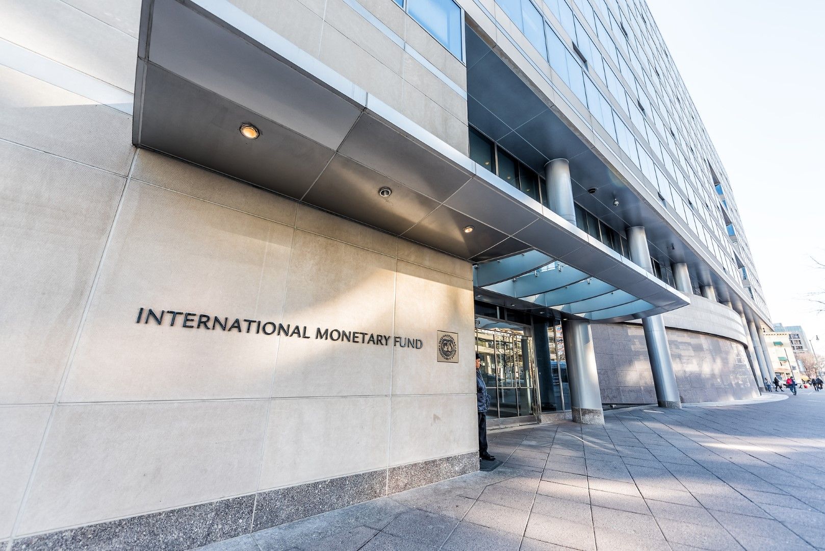 МВФ очаква растеж на световната икономика от 5,5 на сто за 2021 г.