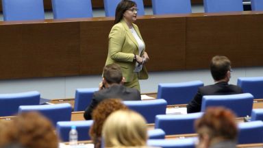 Парламентът отхвърли предложенията на БСП за България за отмяна на