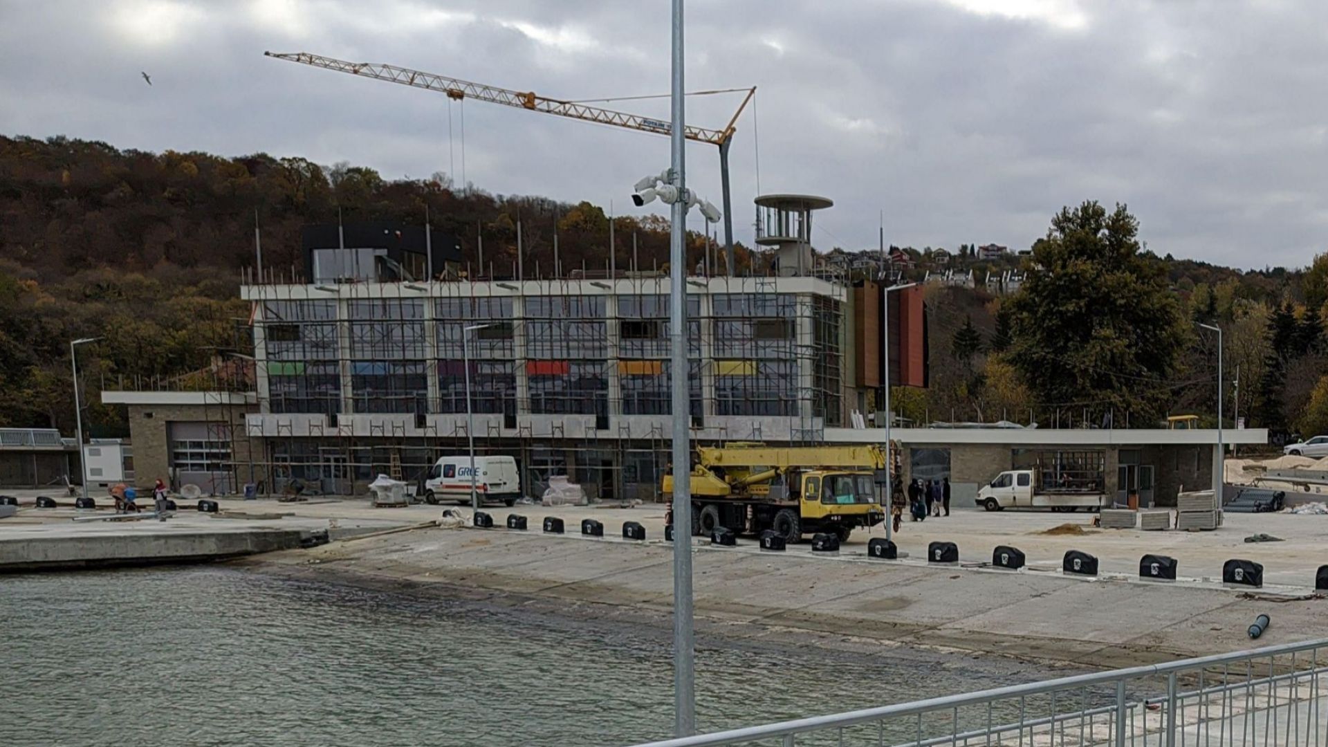 Новият рибен порт във Варна е почти готов (снимки)